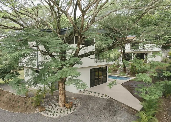 Сasa de vacaciones Casa Arcilla, Jungle With Private Pools In *